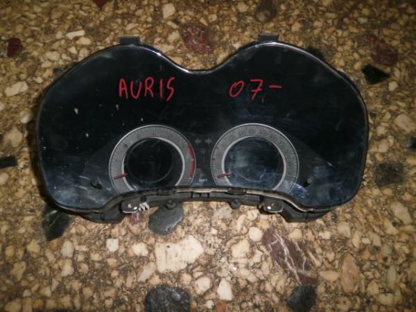    Toyota Auris 07> 