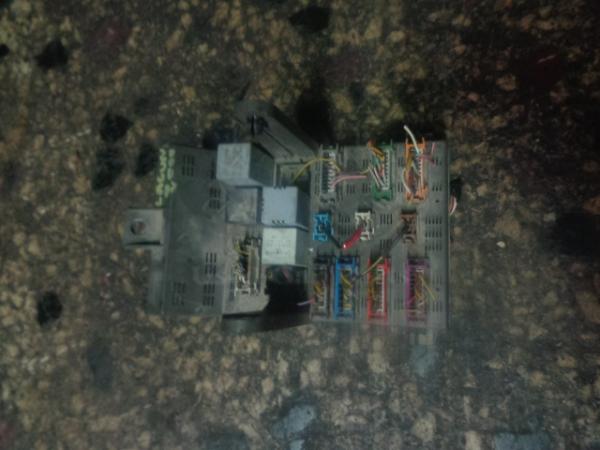   7700821586  Renault Laguna Berlina 98-01 (27) 