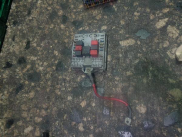   46778446  Fiat Punto 3D 99-03  (37) 