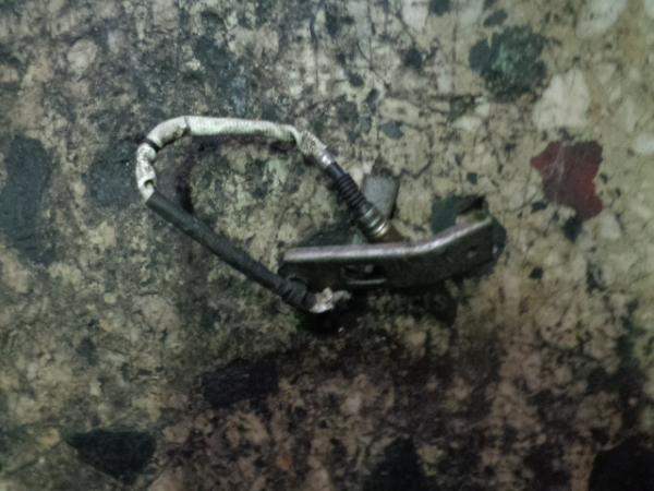    0258006898  Toyota Auris 07> (2) 