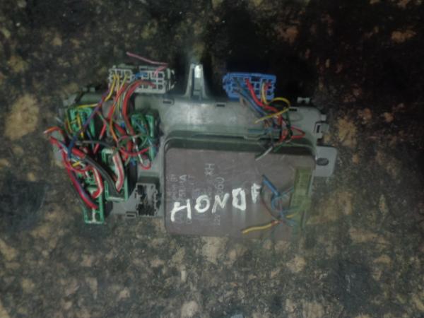   38600-sh3-g1  Honda Civic 92-95 3D (69) 