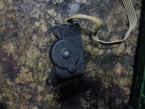     357 907 511B  Volkswagen Golf 3 91-97 3D (4) 