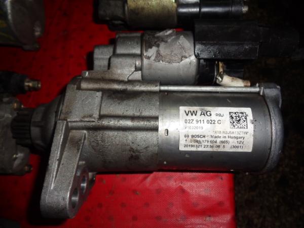  02911022C  Volkswagen Golf 5 03-08 5D 