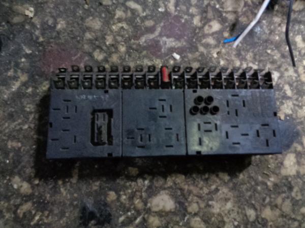   823941821  Audi Audi 80 86-91 (35) 
