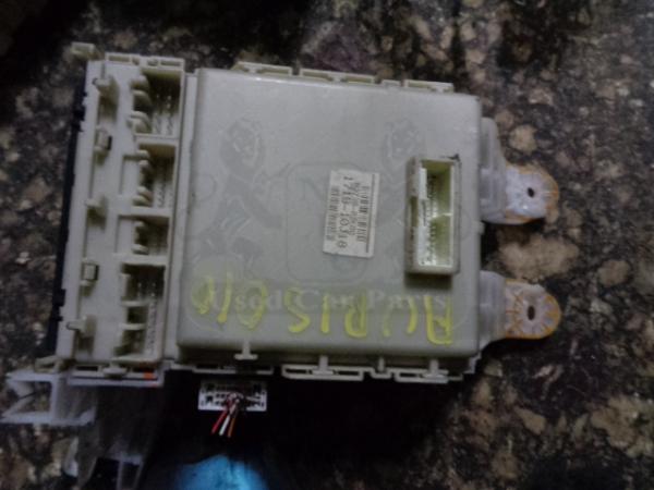   82730-02K00  Toyota Auris 07>  (28) 