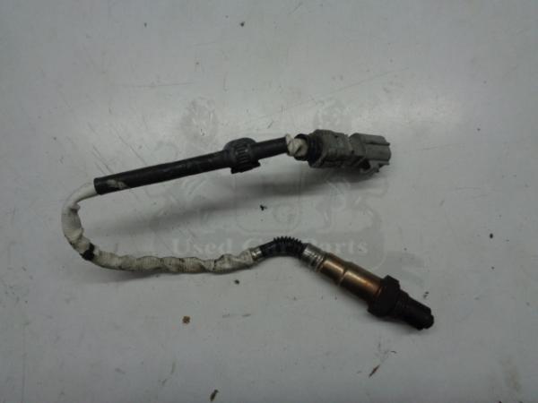    0258006898  Toyota Auris 07-12 (5) 