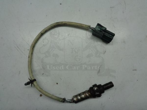    OZA554-N8  Nissan Almera Tino 00> 