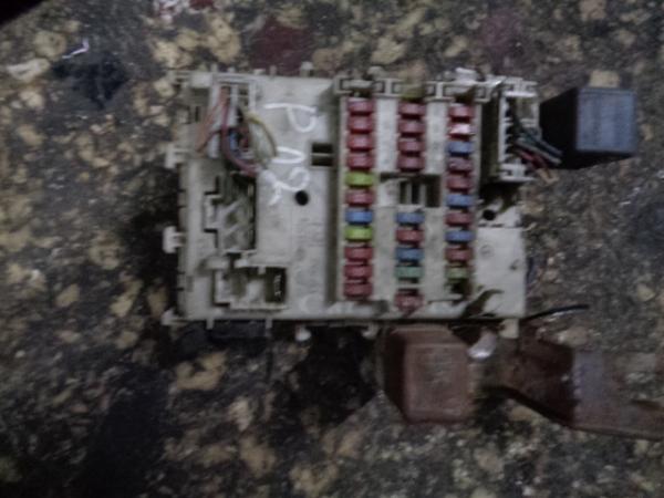   4RA00781303  Nissan Primera P12 02- (25) 