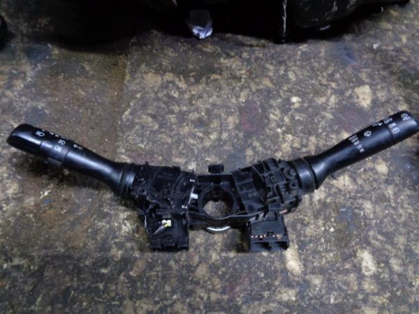   - 17F144  Toyota Auris 07> 