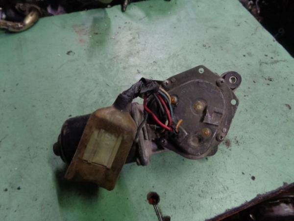    Nissan Sunny N13 90- (8) 