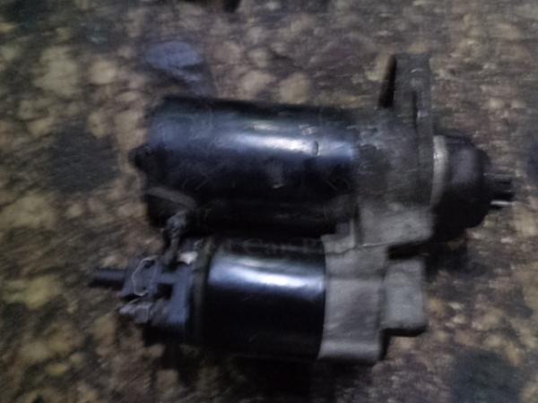   02T911023E  Volkswagen Polo 02-05 3D 