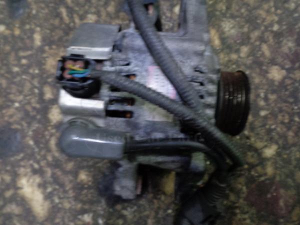   2706040011  Toyota Vitz 2010 