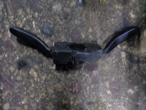   - 6Q0953503CE  Volkswagen Polo 02-05 3D 