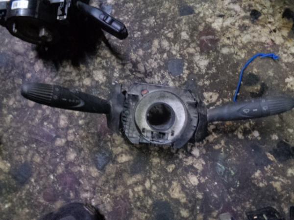   - 1K0953513A  Volkswagen Golf 5 03-08 5D 