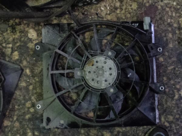   (L) .   Toyota Avensis Berlina 98-03 (9) 