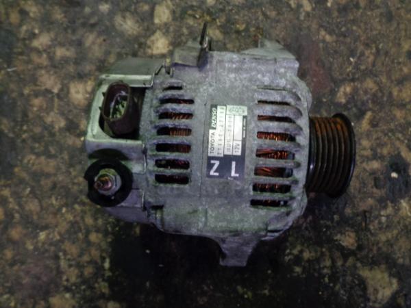  2706022100  Toyota Corolla Verso 04> 