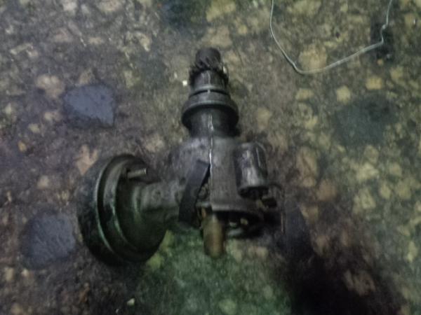   0231176085  Volkswagen Jetta 86-92 3D 