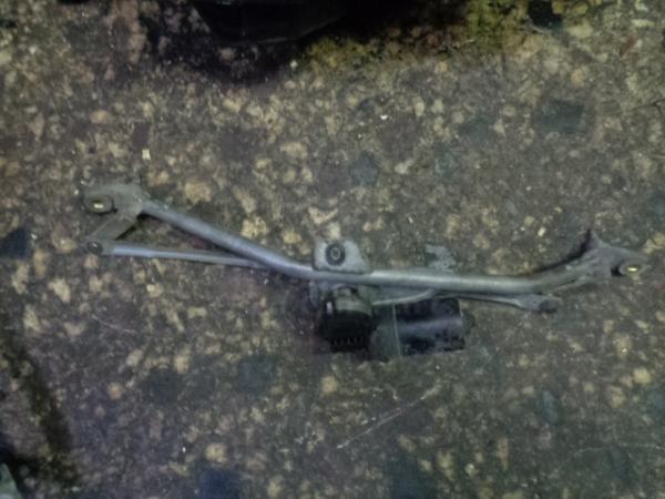     8511012860  Toyota Corolla Berlina 97-00 