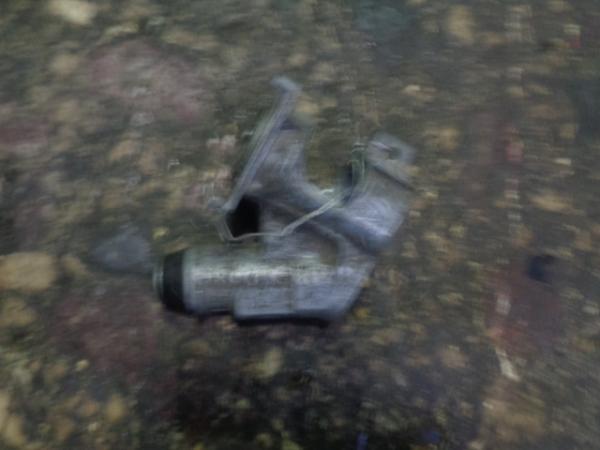     357905851  Volkswagen Golf 2 84-88 
