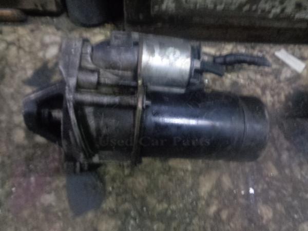   D6RA73  Renault Clio 96-98 