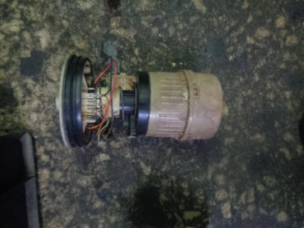   (  ) 3M51-9H307  Ford Focus hatch 3D 02-04 (9) 