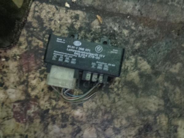   5KG 004 078-00  Bmw  3 E30 83-97 (V44) 