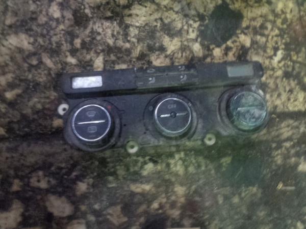     Volkswagen Golf 5 03-08 3D (19) 