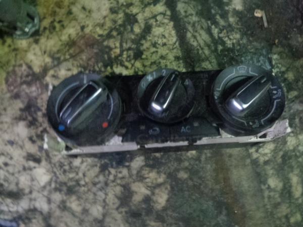    8X0820045A  Audi A1 2011-2014 (A11) 