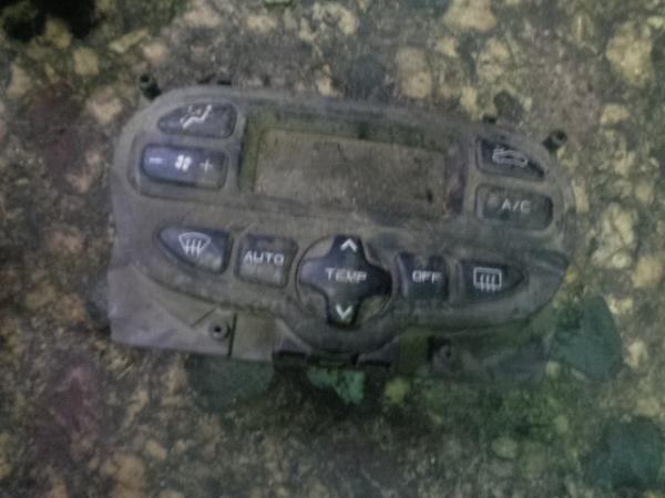   96430550XT  Peugeot 206 5D 98-03 (7) 