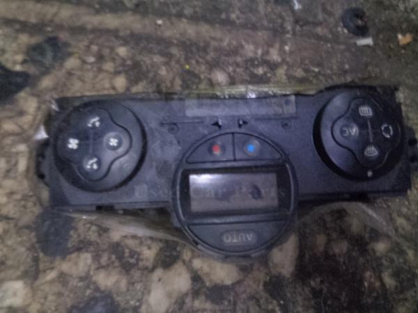     Renault Clio 05-09 (2) 