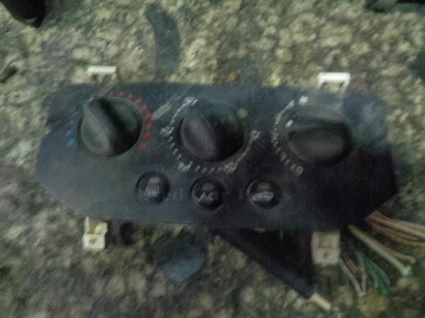     Renault Clio 98-01 (5) 