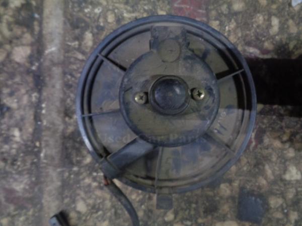    357819021  Volkswagen T4 Transporter 92-03 (74) 