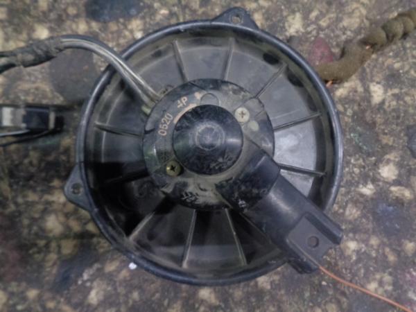    194000-0520  Toyota Corolla Berlina 00-02 (67) 