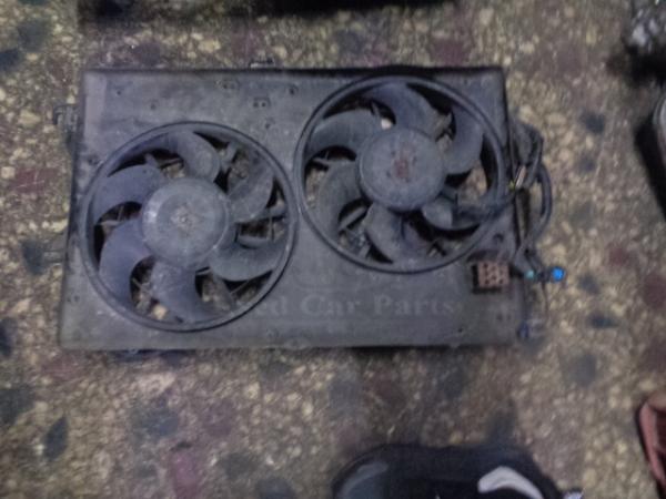    Ford Mondeo Hatch 93-96 (B) 