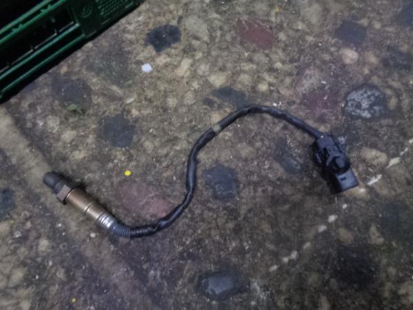    226A47292R  Renault Clio 09> (4) 