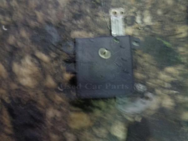     3T05030820  Nissan Primera P12 02- (5) 