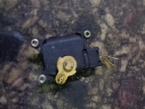    8D2820511  Audi Audi TT 98-06 (5) 