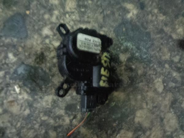       Ford Fiesta 3D 02-06 (2) 
