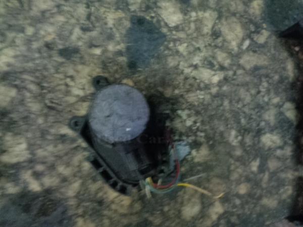     9041218827  Renault Laguna Berlina 98-01 (2) 