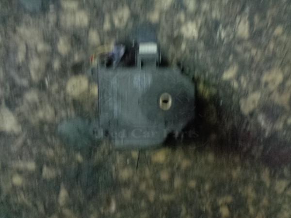      AE063700-8860  Toyota Land Cruiser 02-07 (1) 