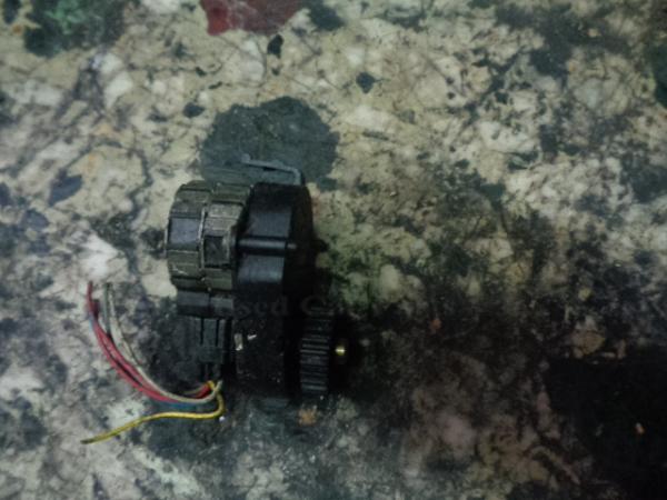      9094802545  Renault Laguna Berlina 98-01 (2) 