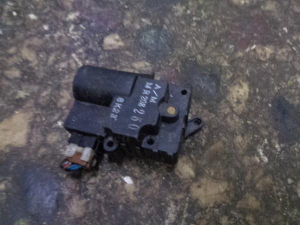     MR268260  Mitsubishi Galant 92- (1) 