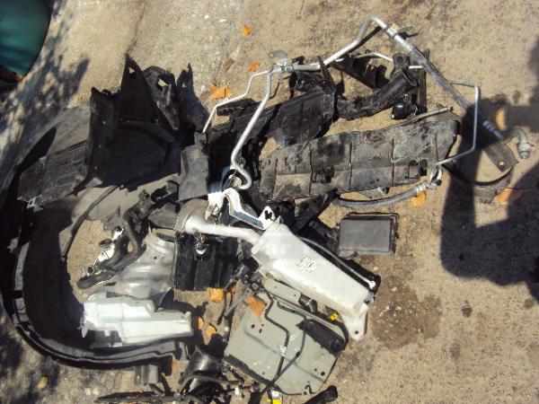   ()  Nissan Qashqai 2010> 