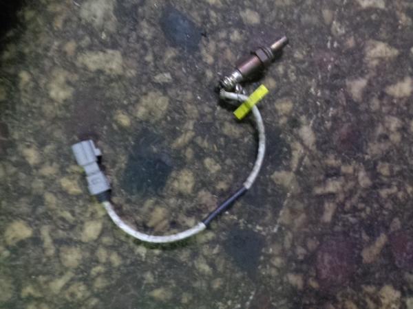    8946547090   Toyota Prius 2016 (2) 