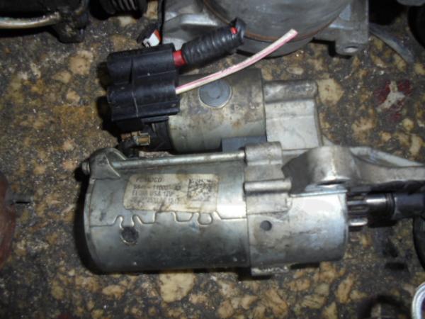   6S4T-11000-AA  Ford Maverick 00-05 