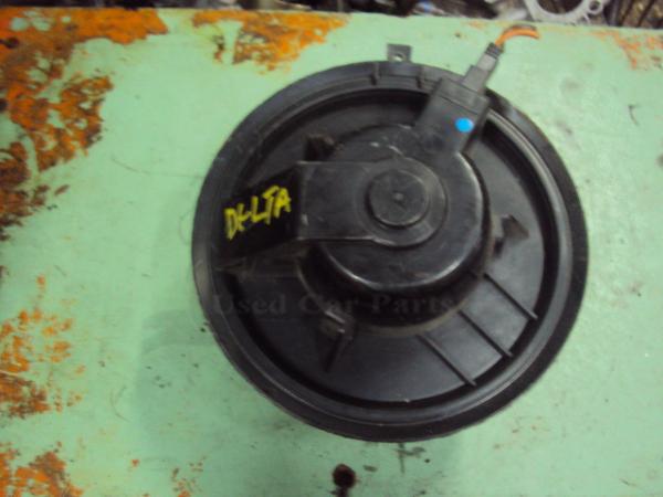     Lancia Delta 92-98 4D 