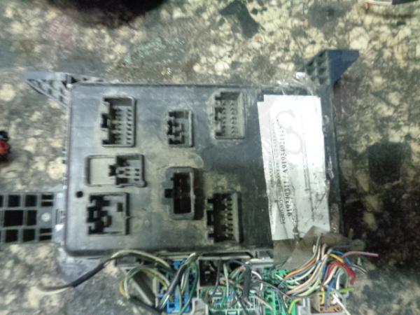   919340211  Ford Mondeo Sedan 03-05  (V38) 