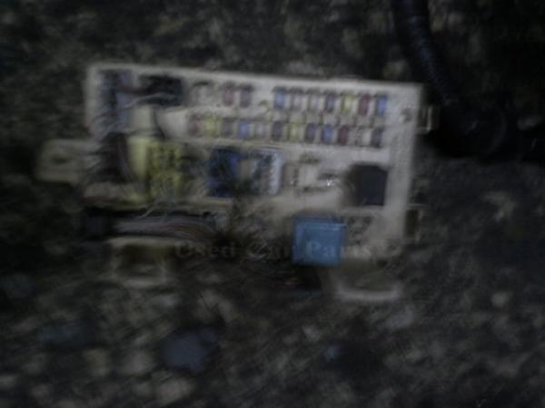   82641-05020-A  Toyota Avensis Berlina 03-08 (V11) 
