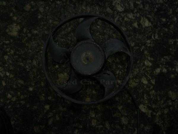  4569682  Ford Focus hatch 5D 02-04 (10) 