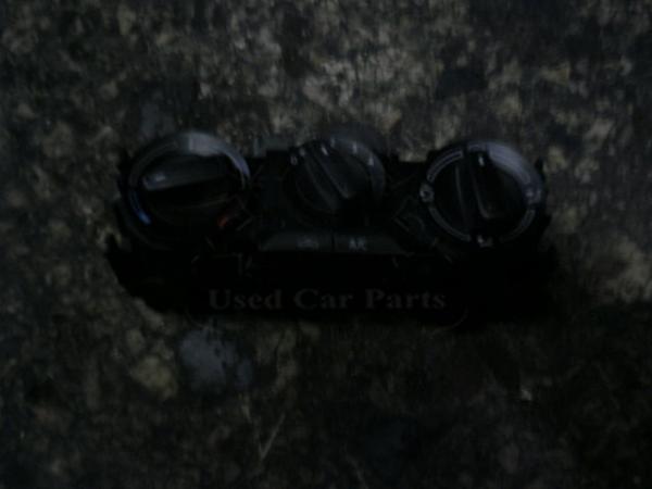  CD 6C0820045D  Volkswagen Polo 2013- (A23) 